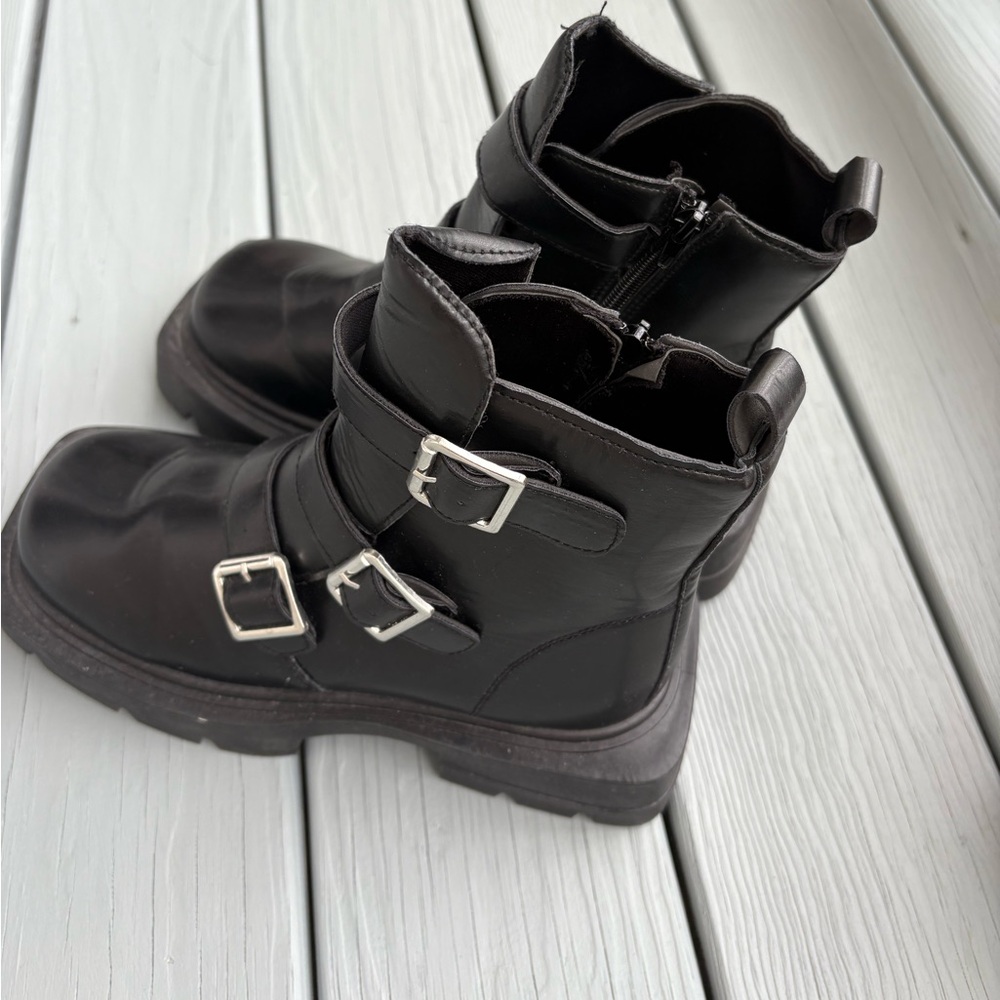 Black Chunky  Heel Combat Boots by Rouge Helium Size 9